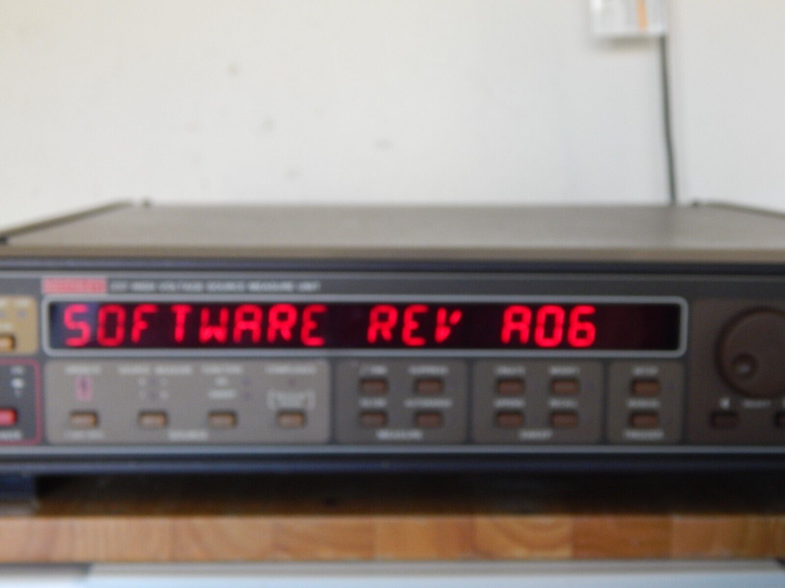 Keithley 237 High Voltage source measure unit, GPIB, Tested, 8 In Stock Keithley 237 High Voltage source measure unit, GPIB, Tested, 8 In Stock